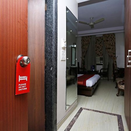 Hotel O Mid Town Delhi  Eksteriør billede