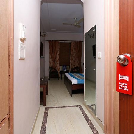 Hotel O Mid Town Delhi  Eksteriør billede