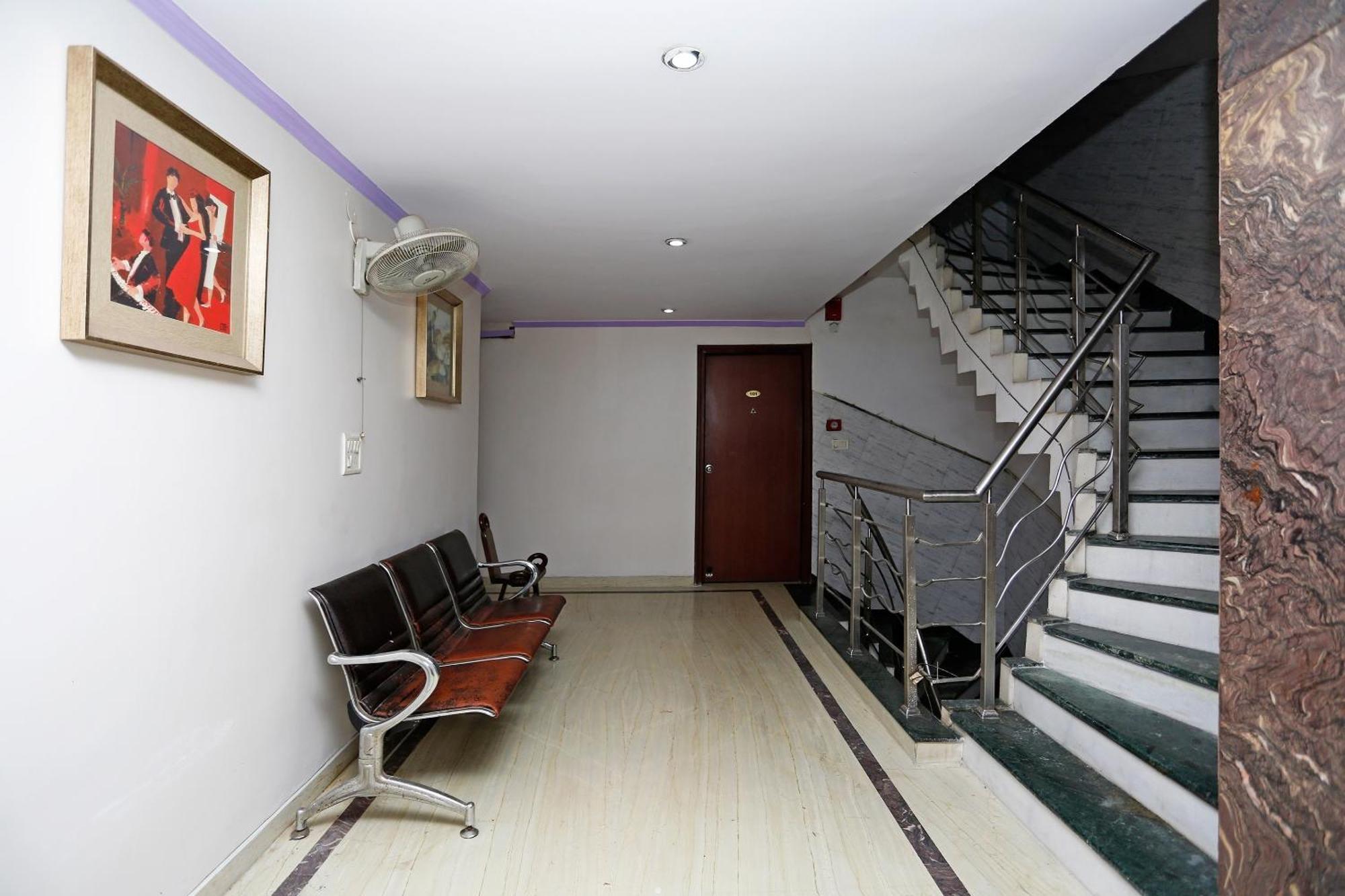 Hotel O Mid Town Delhi  Eksteriør billede