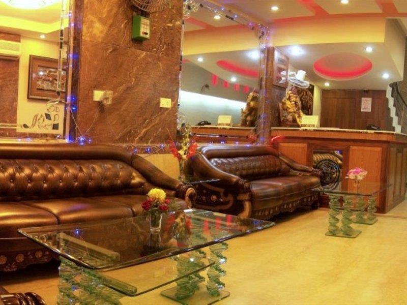 Hotel O Mid Town Delhi  Eksteriør billede